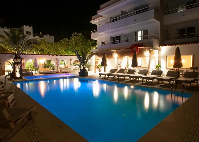 Secret Oasis Ibiza-Only Adults Aparthotel San Antonio  photo
