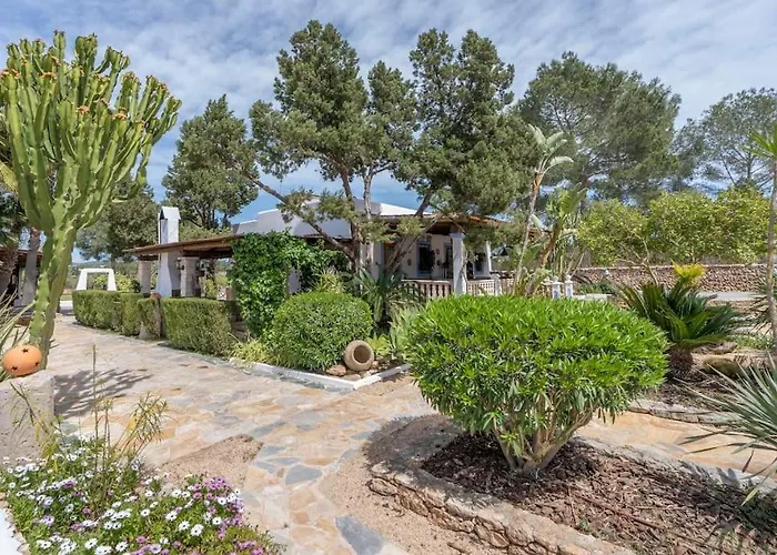 Casa Con Piscina, Jardin Y Juegos Exteriores Montecristo photo
