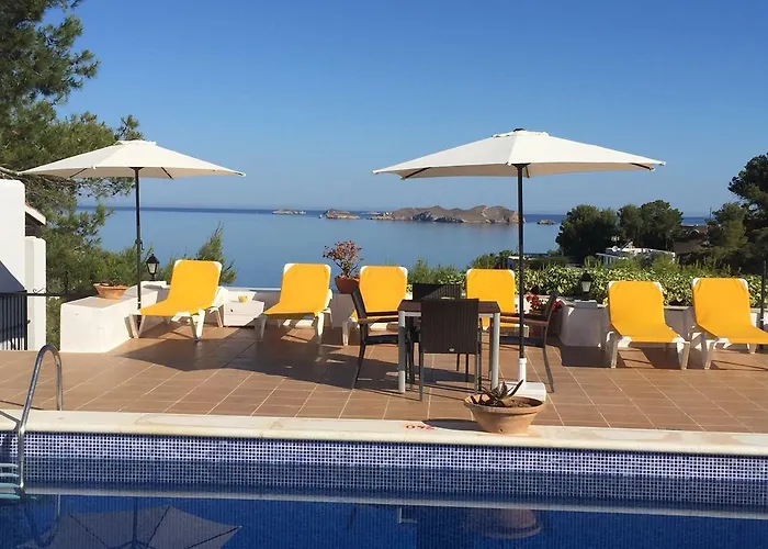 Hostal Cala Moli Cala Tarida  photo